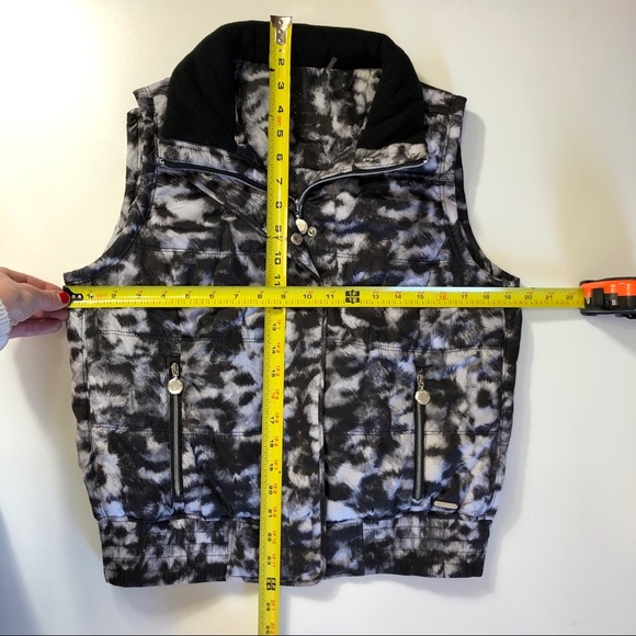 Calvin Klein Blk White Animal Print Puffer Vest - Picture 6 of 8